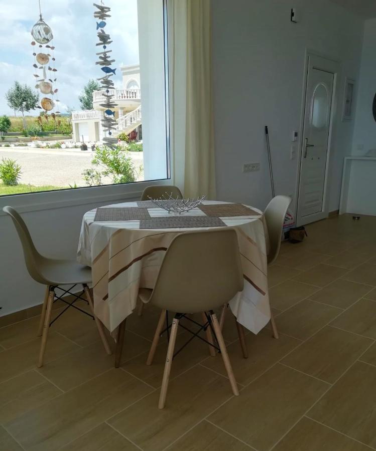 Dimitri - House Apartment